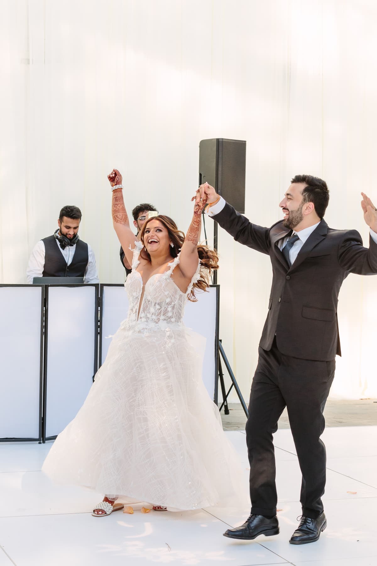 Wedding reception lighting and ambiance